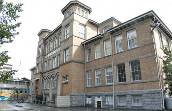 Lord Roberts Elementary